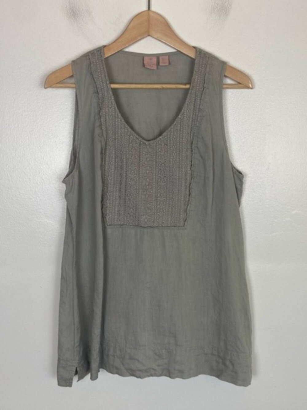 Saint Tropez West Embroidered Linen Top Size L Gray Lagenlook V-Neck  Summer
